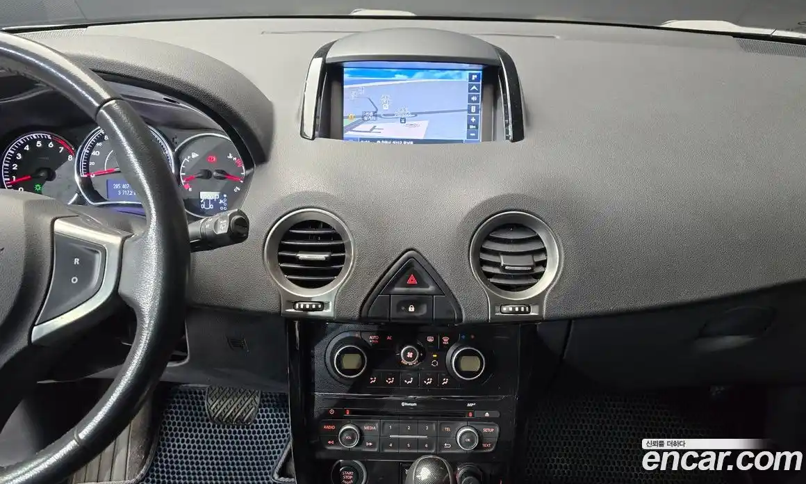 Renault QM5 2014 2.0 Автомат в Москве № 536580, фото 15