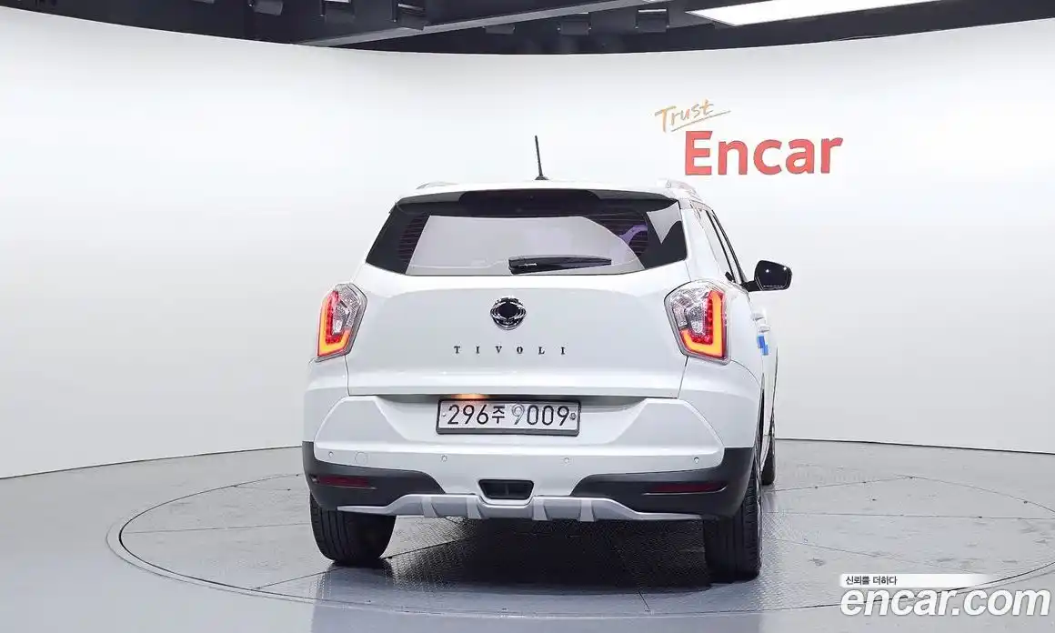 SsangYong TIBOLI 2016 1.6 Автомат в Москве № 538557, фото 4