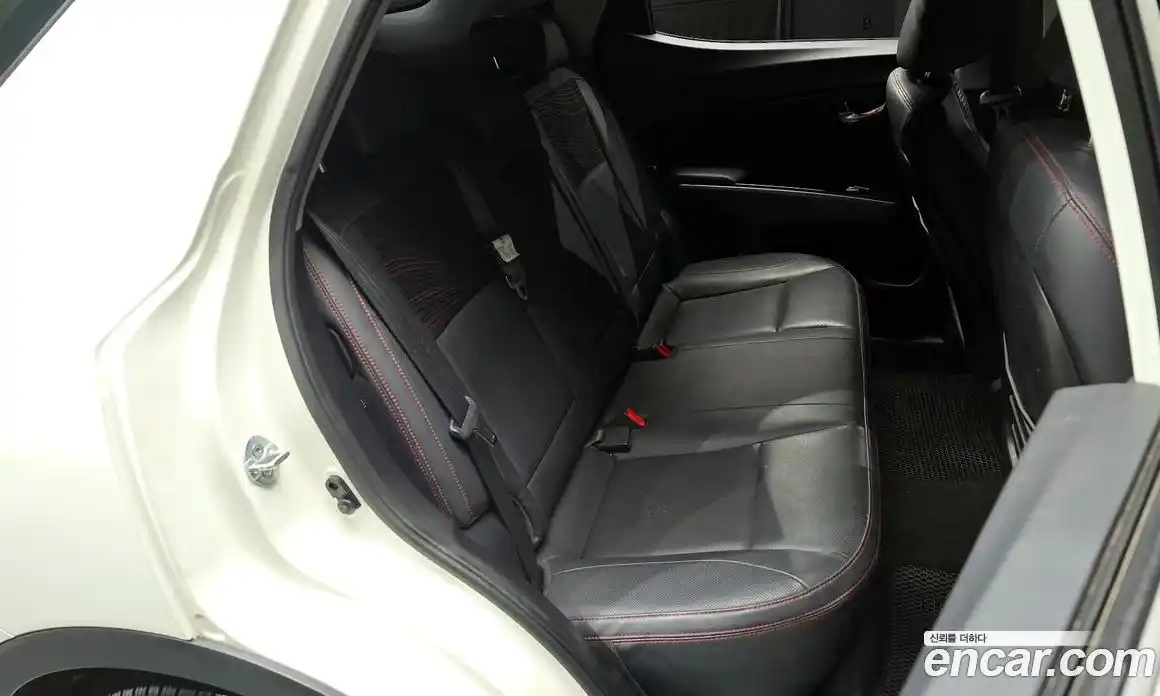 SsangYong TIBOLI 2016 1.6 Автомат в Москве № 539152, фото 12