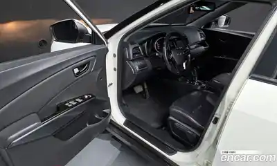 SsangYong TIBOLI 2016 1.6 Автомат в Москве № 539152, миниатюра 10