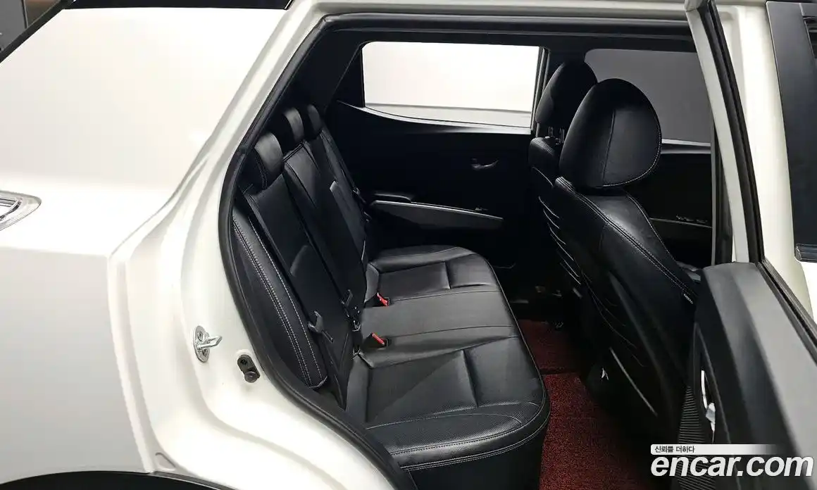 SsangYong TIBOLI 2016 1.6 Автомат в Москве № 539453, фото 11