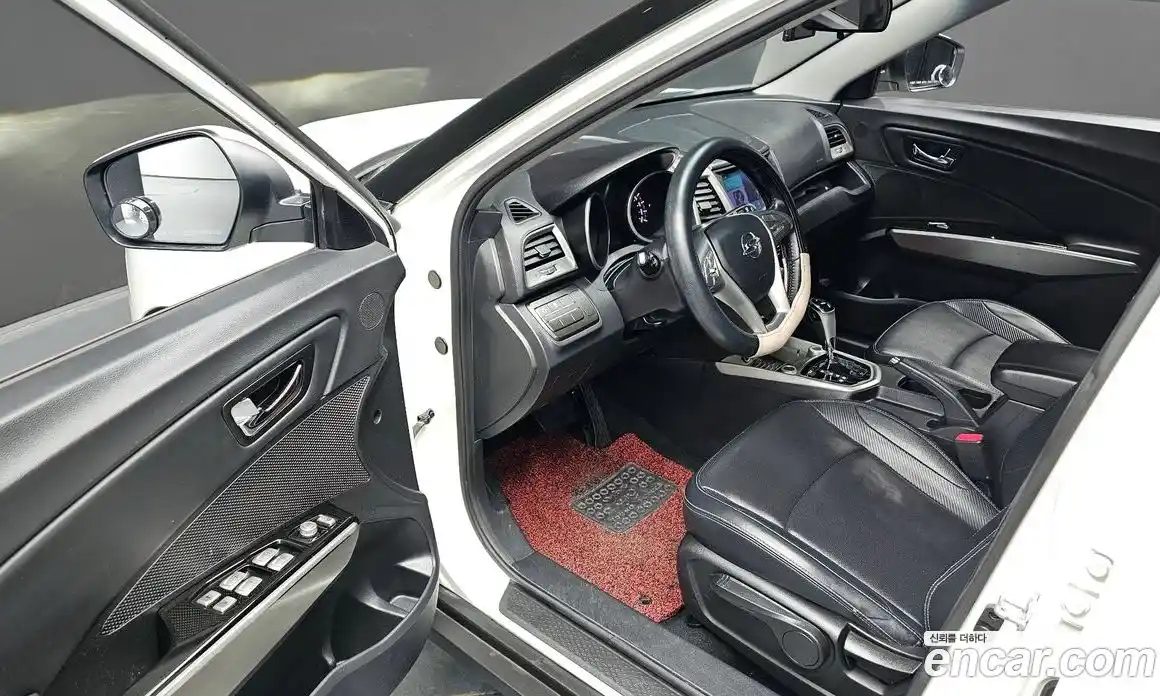 SsangYong TIBOLI 2016 1.6 Автомат в Москве № 539453, фото 12