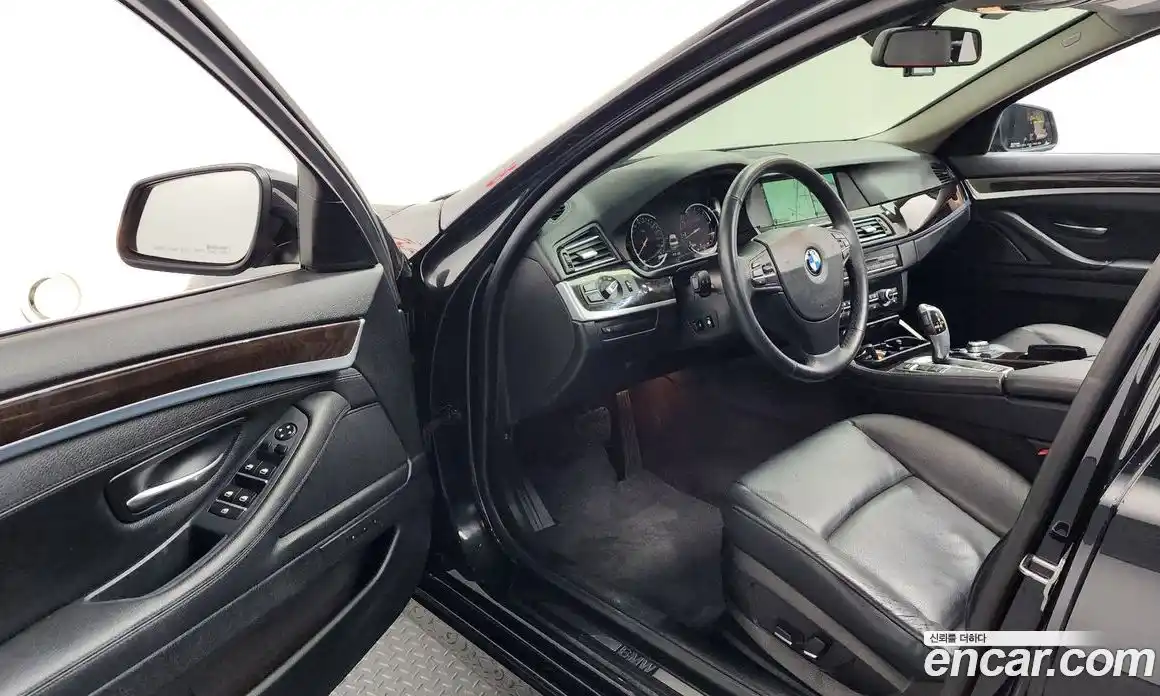 BMW 5-Series 2013 2.0 Автомат в Москве № 541035, фото 10