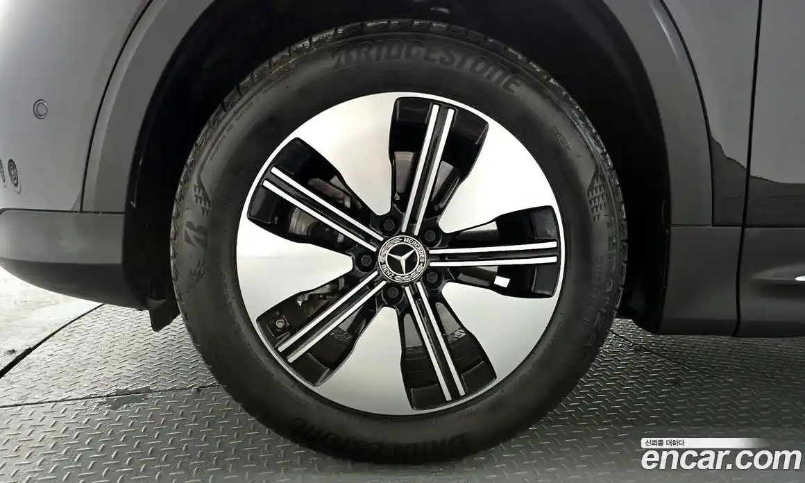 Mercedes-Benz EQB 2023 0.2 Автомат в Москве № 541915, фото 4