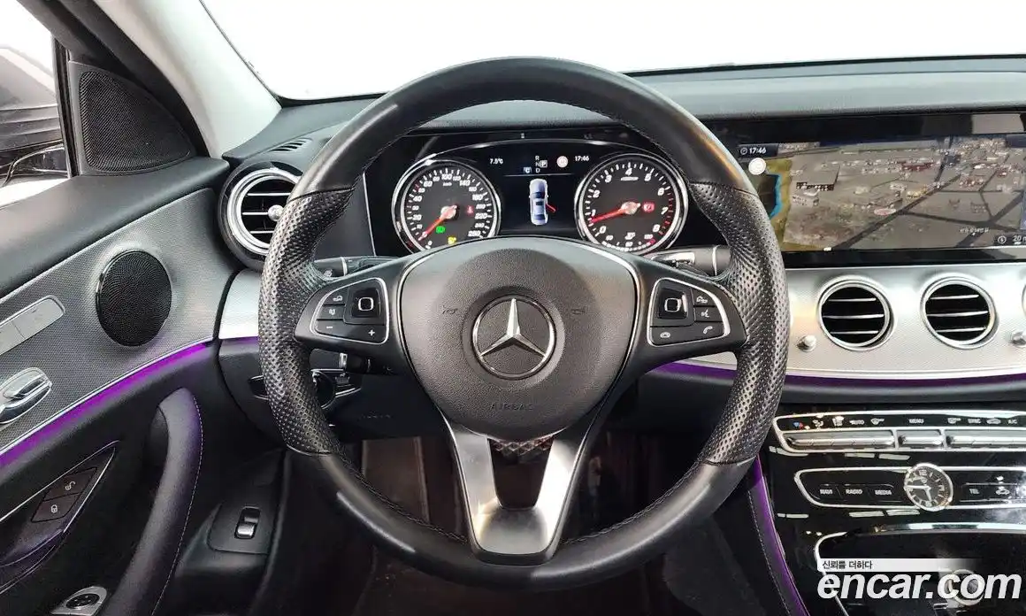 Mercedes-Benz E-Class 2017 2.0 Автомат в Москве № 542128, фото 13