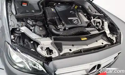 Mercedes-Benz E-Class 2017 2.0 Автомат в Москве № 542128, миниатюра 6