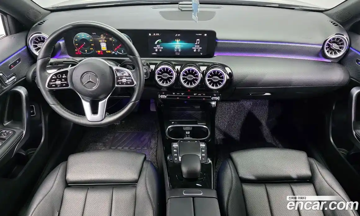 Mercedes-Benz A-Class 2021 2.0 Автомат в Москве № 543065, фото 7