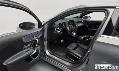 Mercedes-Benz A-Class 2021 2.0 Автомат в Москве № 543065, миниатюра 10