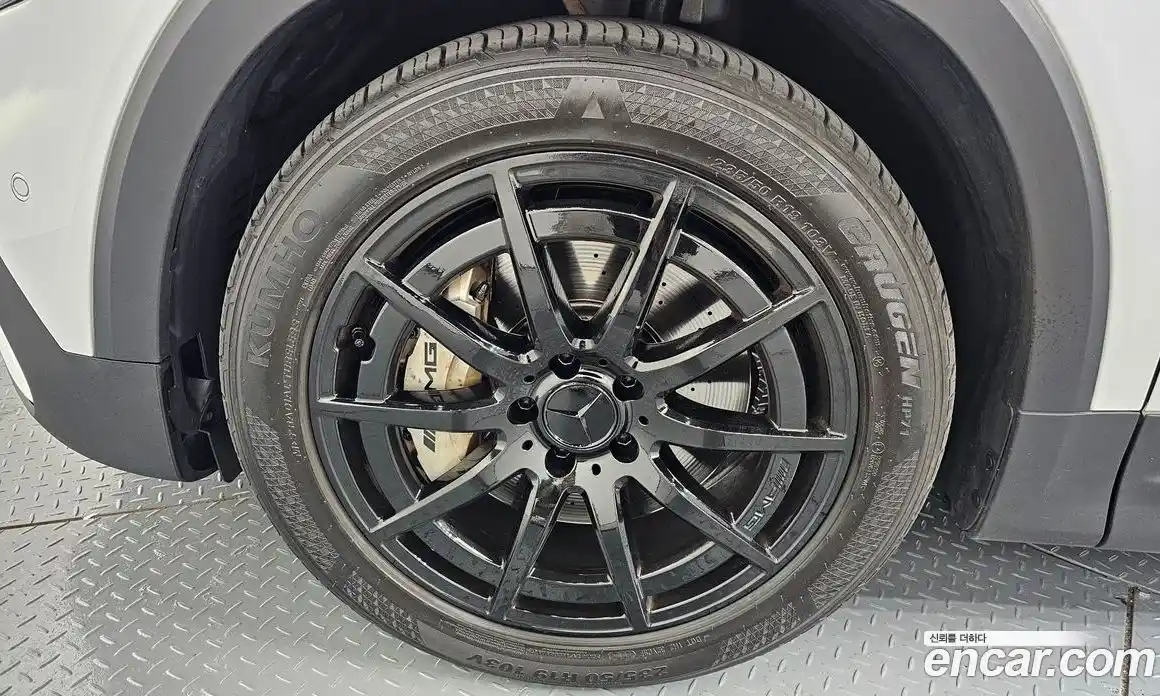 Mercedes-Benz GLB-Class 2021 2.0 Автомат в Москве № 543314, фото 5