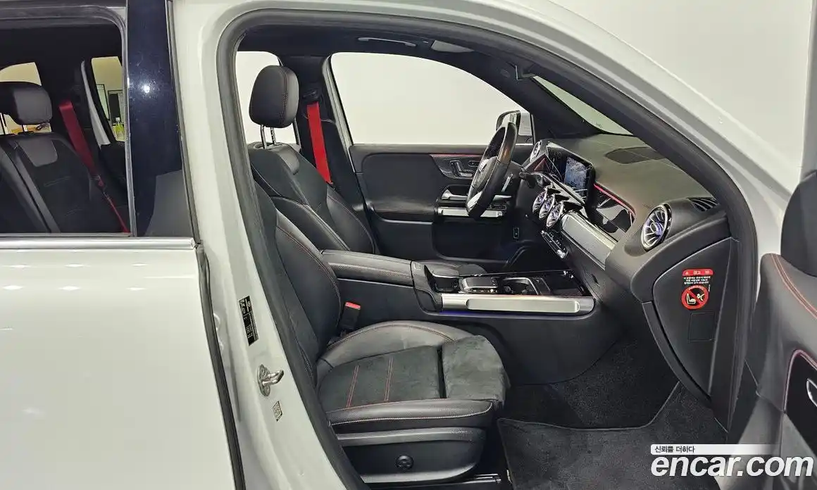 Mercedes-Benz GLB-Class 2021 2.0 Автомат в Москве № 543314, фото 10