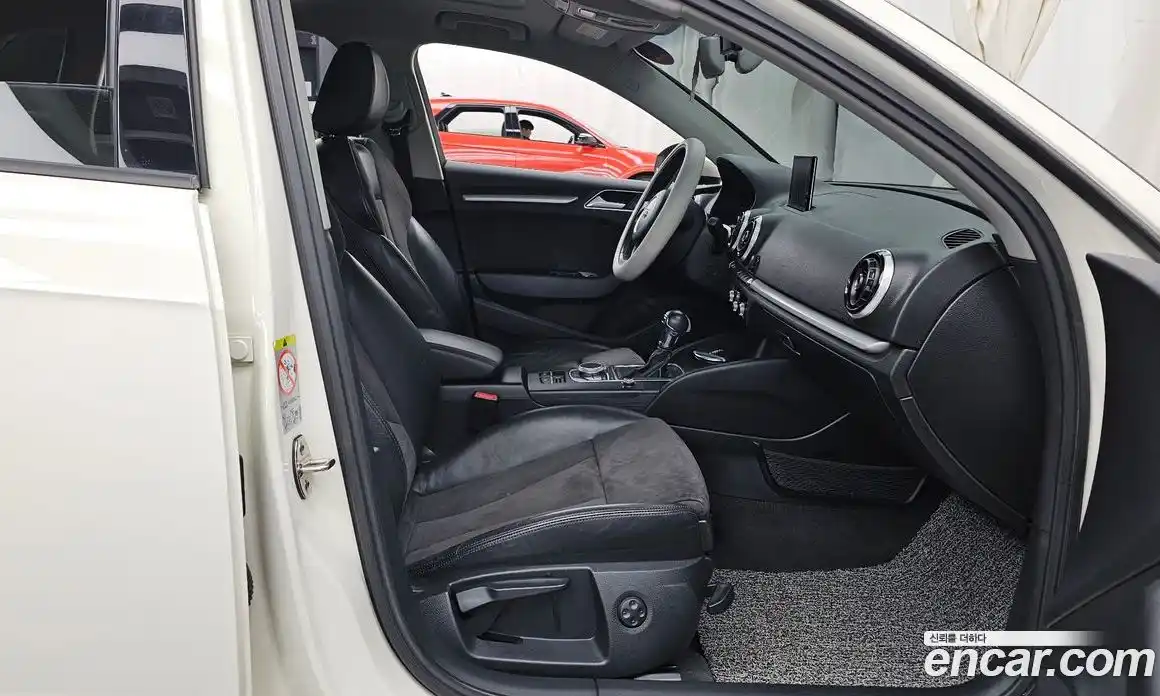 Audi A3 2015 2.0 Автомат в Москве № 544456, фото 11