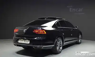 Volkswagen Passat 2018 2.0 Автомат в Москве № 547309, миниатюра 2