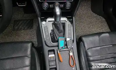 Volkswagen Passat 2018 2.0 Автомат в Москве № 547309, миниатюра 9