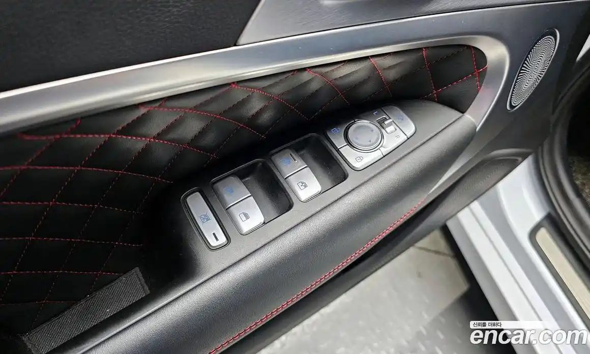 Genesis G70 2018 3.3 Автомат в Москве № 57392, фото 20