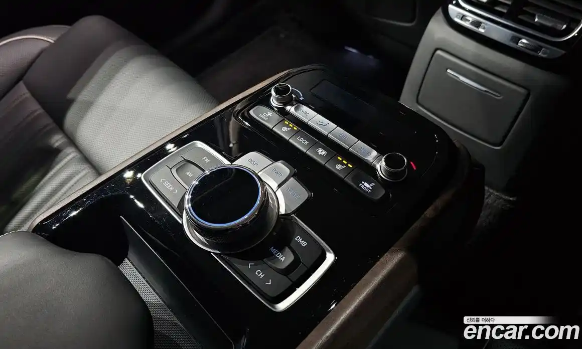 Genesis G90 2021 3.8 Автомат в Москве № 58896, фото 17