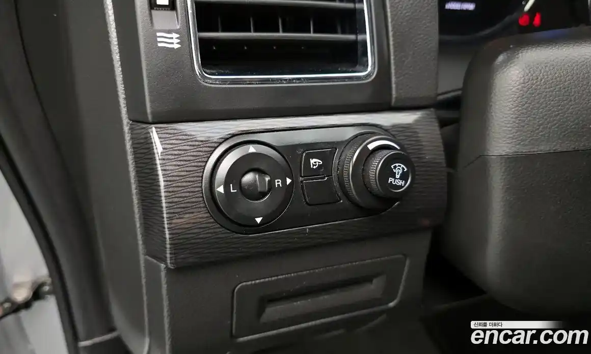 Chevrolet Captiva 2015 2.2 Автомат в Москве № 75930, фото 10