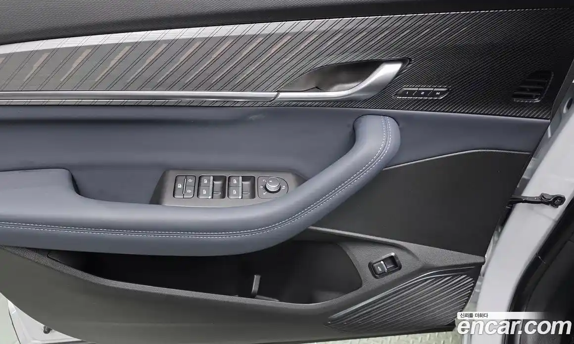 Renault Grand Koleos 2025 1.5 Автомат в Москве № 989, фото 18