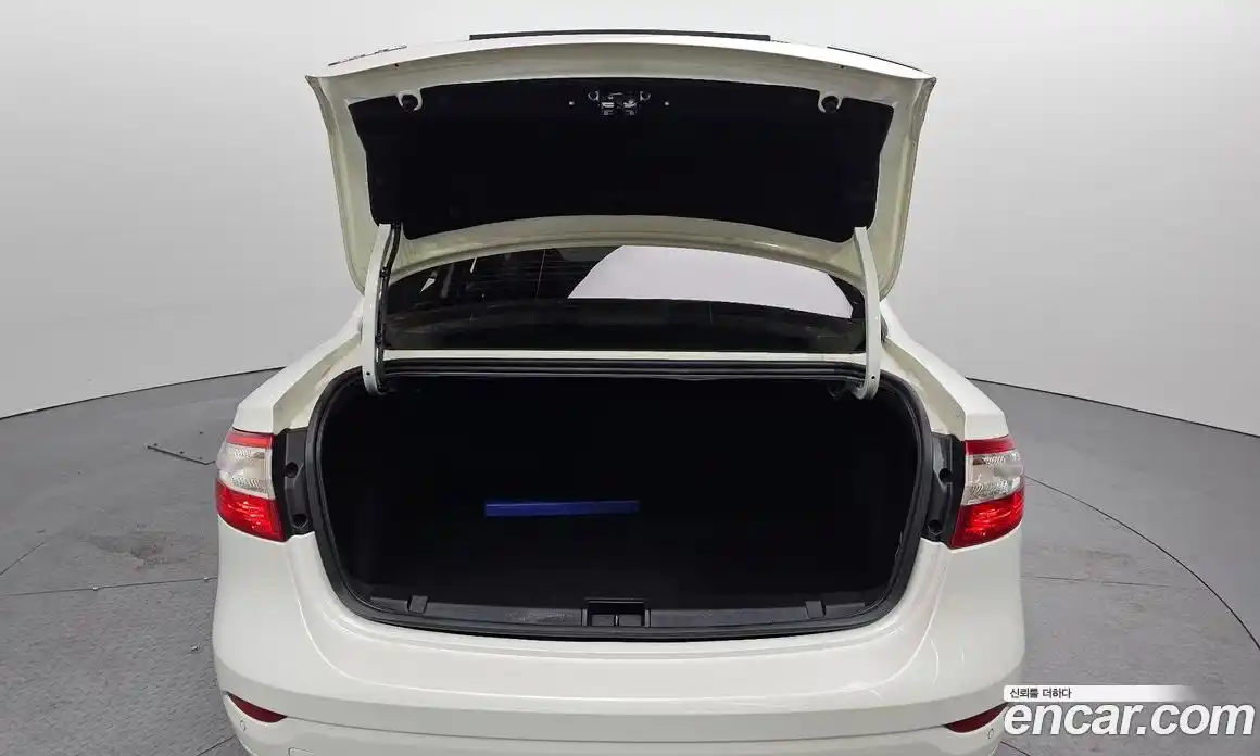 Renault SM3 2012 1.6 Автомат в Москве № 105980, фото 20