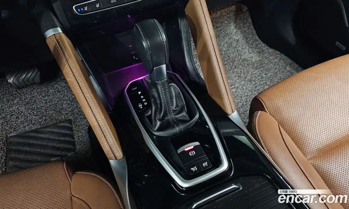 Renault QM6 2023 2.0 Автомат в Москве № 106767, фото 15