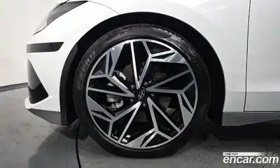 Hyundai Ioniq 6 2023 0.1 Автомат в Москве № 111957, миниатюра 5