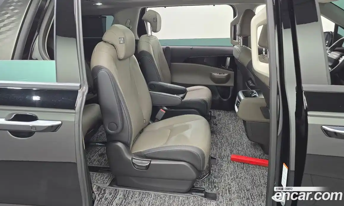 Kia Canival 2025 2.2 Автомат в Москве № 114603, фото 9