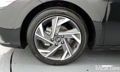 Hyundai Avante 2024 1.6 Автомат в Москве № 119565, миниатюра 9