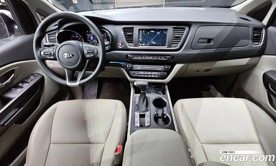 Kia Canival 2020 2.2 Автомат в Москве № 120607, фото 17