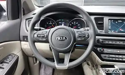 Kia Canival 2020 2.2 Автомат в Москве № 120607, миниатюра 4