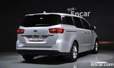 Kia Canival 2020 2.2 Автомат в Москве № 120607, миниатюра 8
