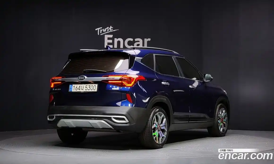 Kia Seltos 2022 1.6 Автомат в Москве № 120731, фото 13