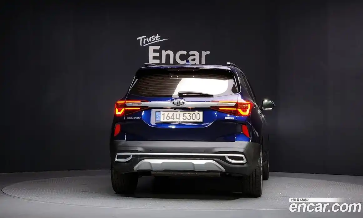 Kia Seltos 2022 1.6 Автомат в Москве № 120731, фото 19