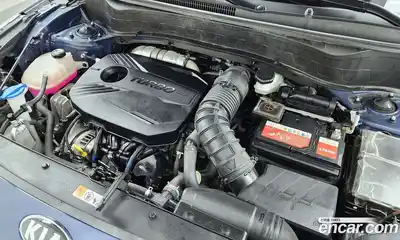 Kia Seltos 2022 1.6 Автомат в Москве № 120731, миниатюра 2