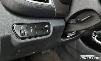 Kia Seltos 2022 1.6 Автомат в Москве № 120731, миниатюра 5