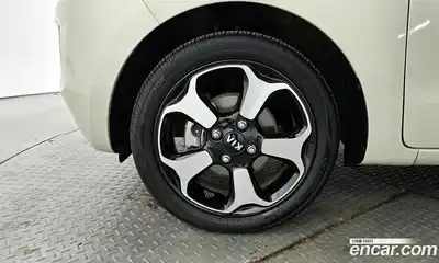 Kia Ray 2017 1.0 Автомат в Москве № 120776, миниатюра 12