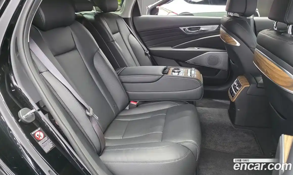 Kia K9 2023 3.8 Автомат в Москве № 121624, фото 12