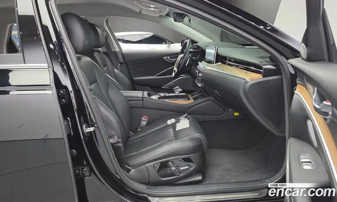 Kia K9 2023 3.8 Автомат в Москве № 121624, фото 10