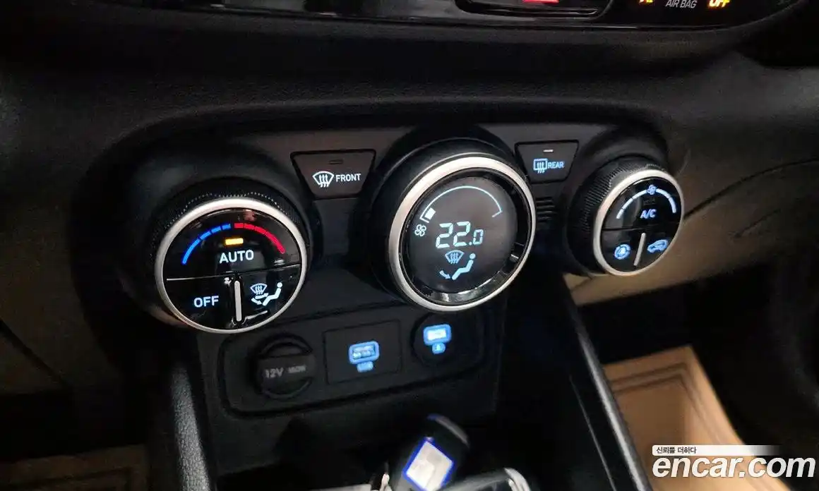 Hyundai Venue 2020 1.6 Автомат в Москве № 127180, фото 17