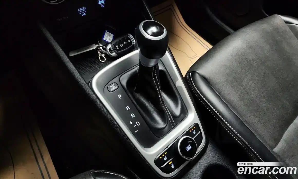 Hyundai Venue 2020 1.6 Автомат в Москве № 127180, фото 19