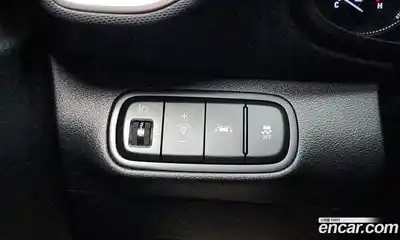 Hyundai Venue 2020 1.6 Автомат в Москве № 127180, миниатюра 10