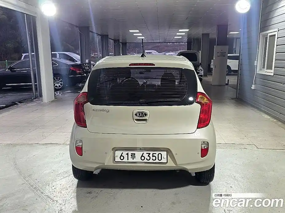 Kia Morning 2012 1.0 Автомат в Москве № 132582, фото 5