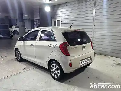 Kia Morning 2012 1.0 Автомат в Москве № 132582, миниатюра 6