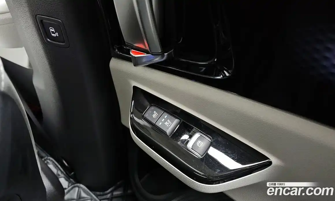 Kia Canival 2023 3.5 Автомат в Москве № 132708, фото 20