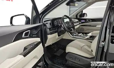 Kia Canival 2023 3.5 Автомат в Москве № 132708, миниатюра 4