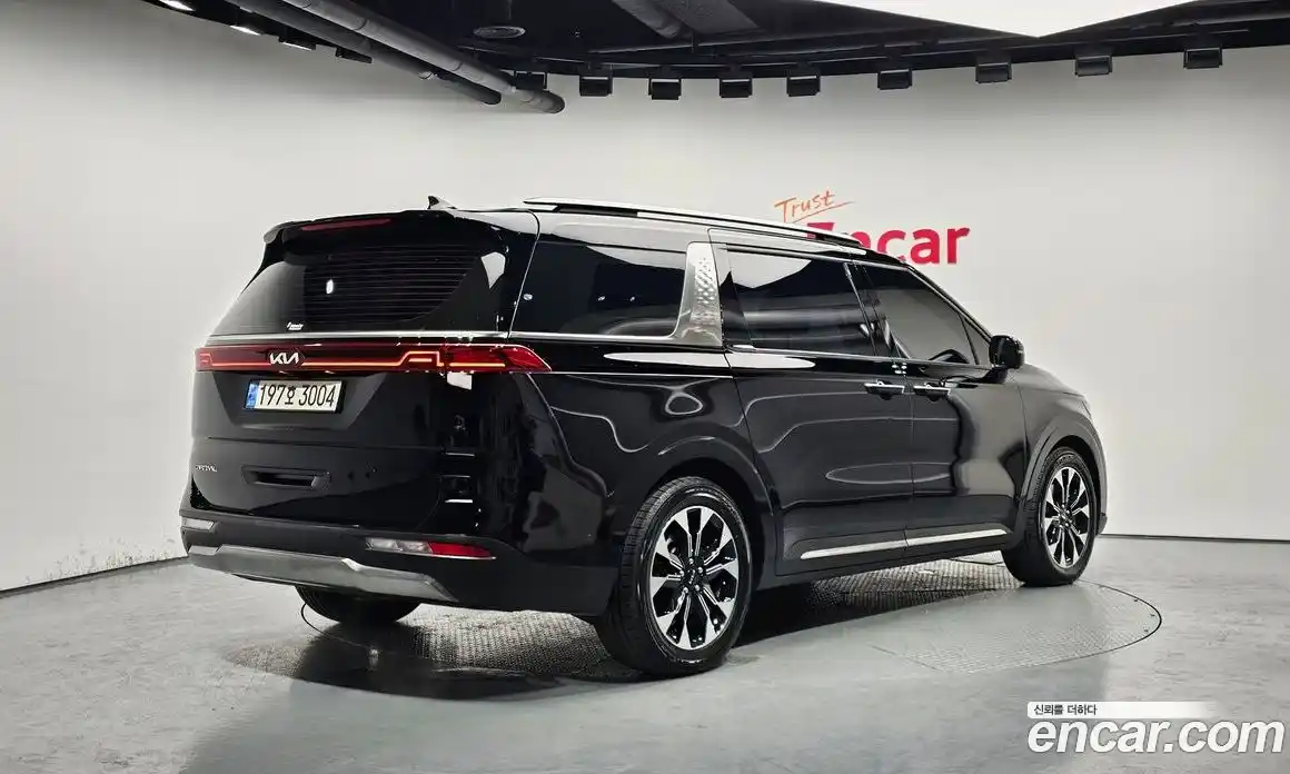 Kia Canival 2023 3.5 Автомат в Москве № 132708, фото 5