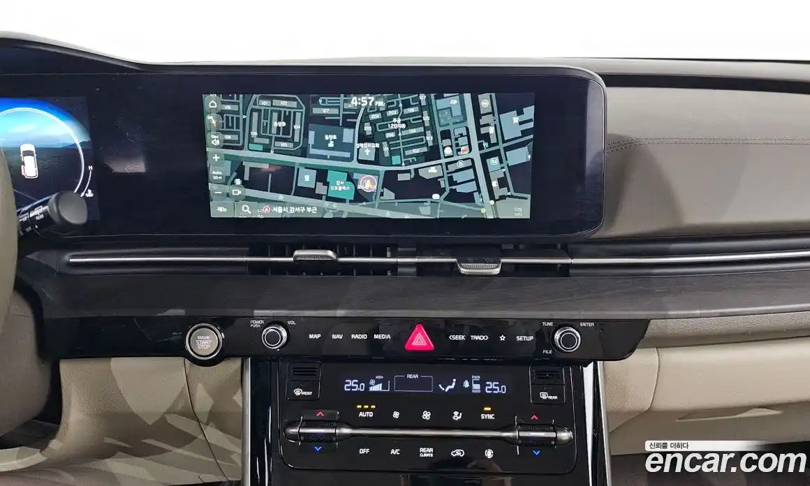 Kia Canival 2023 3.5 Автомат в Москве № 133552, фото 15