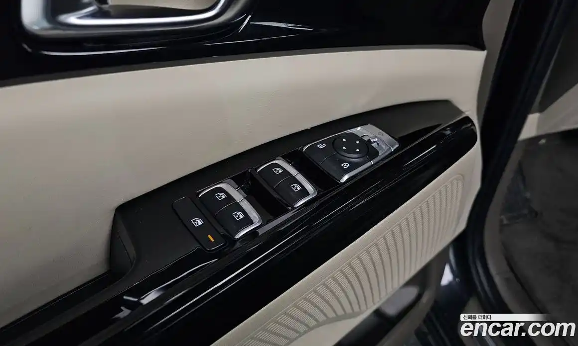 Kia Canival 2023 3.5 Автомат в Москве № 133552, фото 17