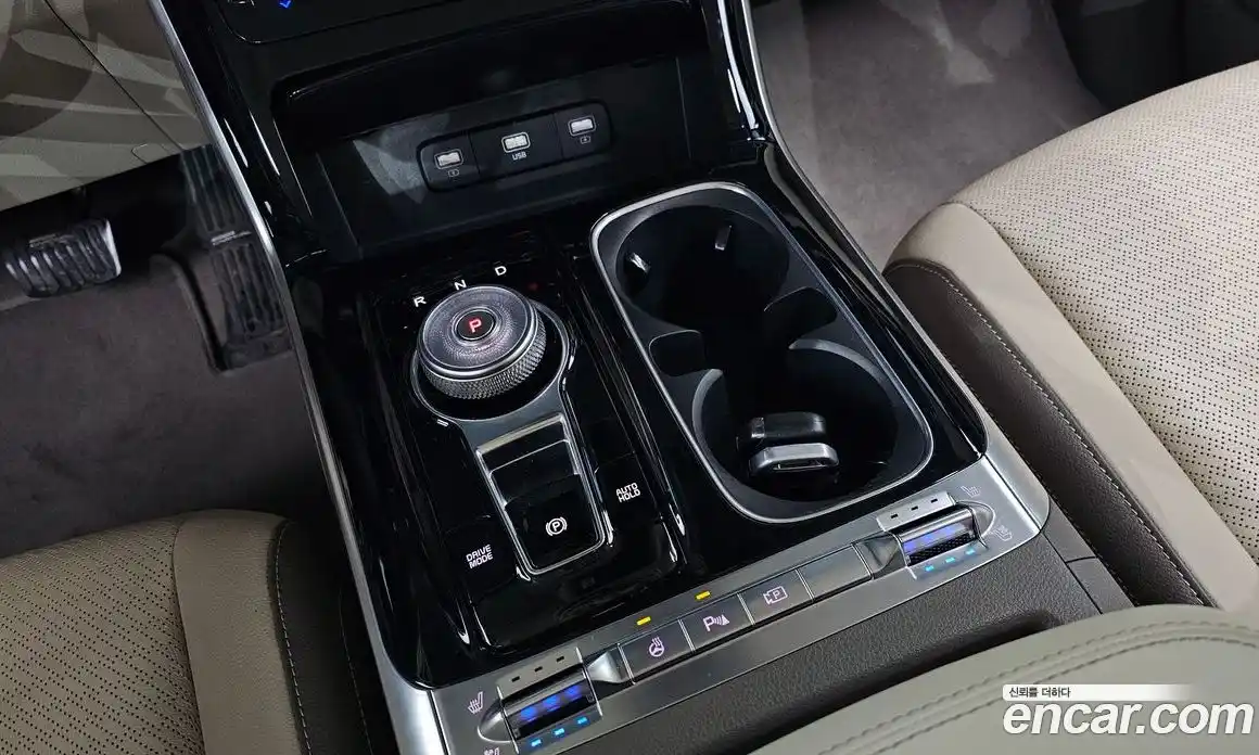 Kia Canival 2023 3.5 Автомат в Москве № 133552, фото 6