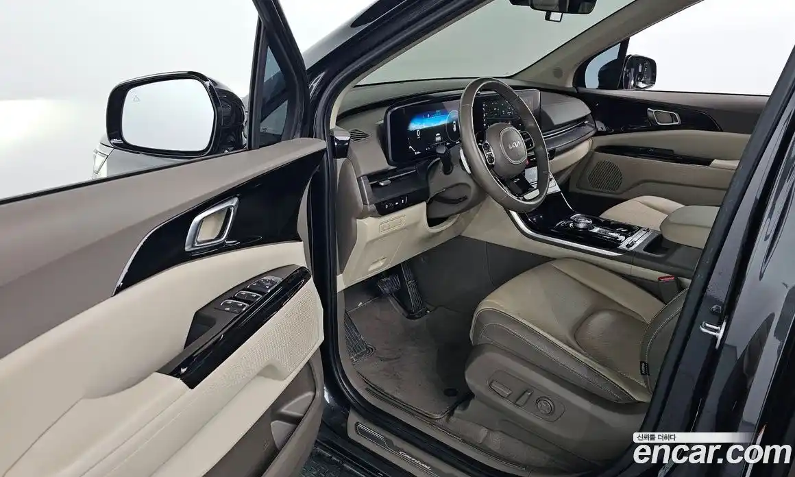 Kia Canival 2023 3.5 Автомат в Москве № 133552, фото 8