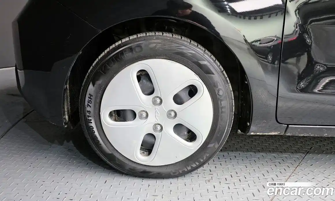 Kia Ray 2023 1.0 Автомат в Москве № 134473, фото 5