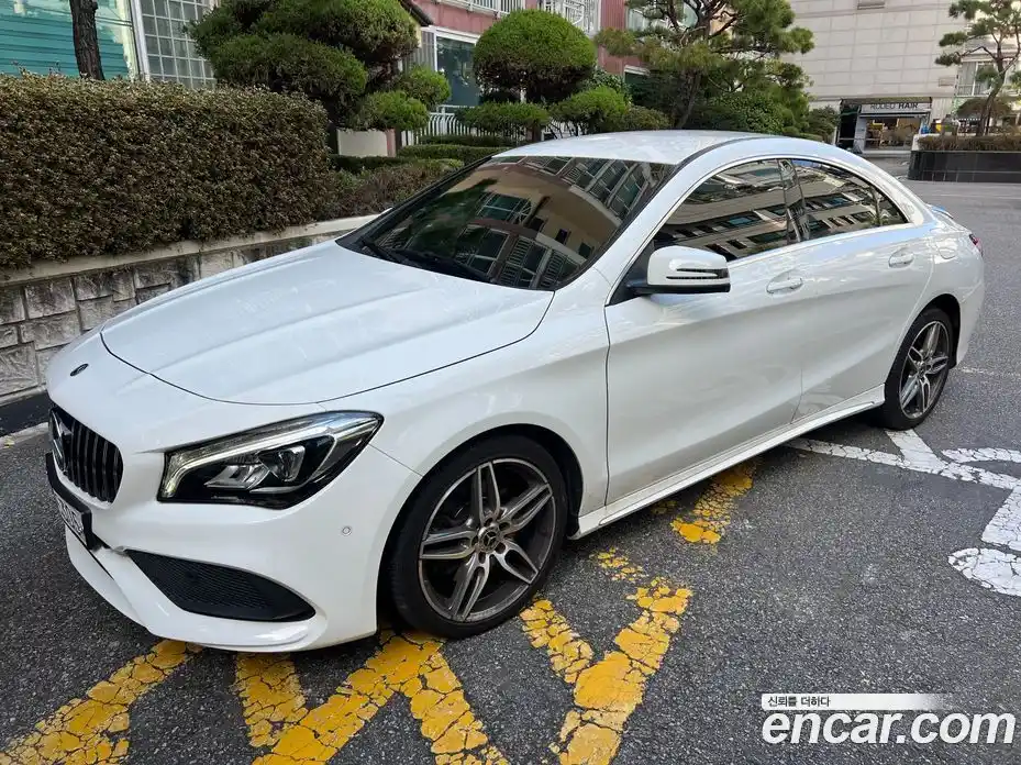 Mercedes-Benz CLA-Class 2018 2.0 Автомат в Москве № 141959, фото 1